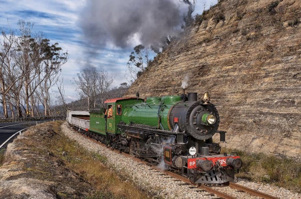 nsw's zig zag steam railway