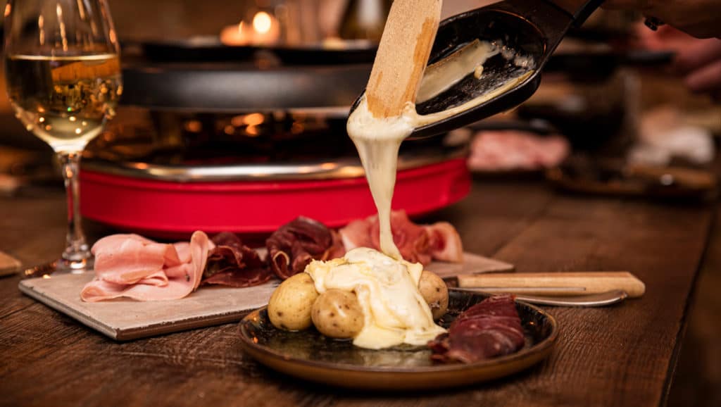raclette with wine