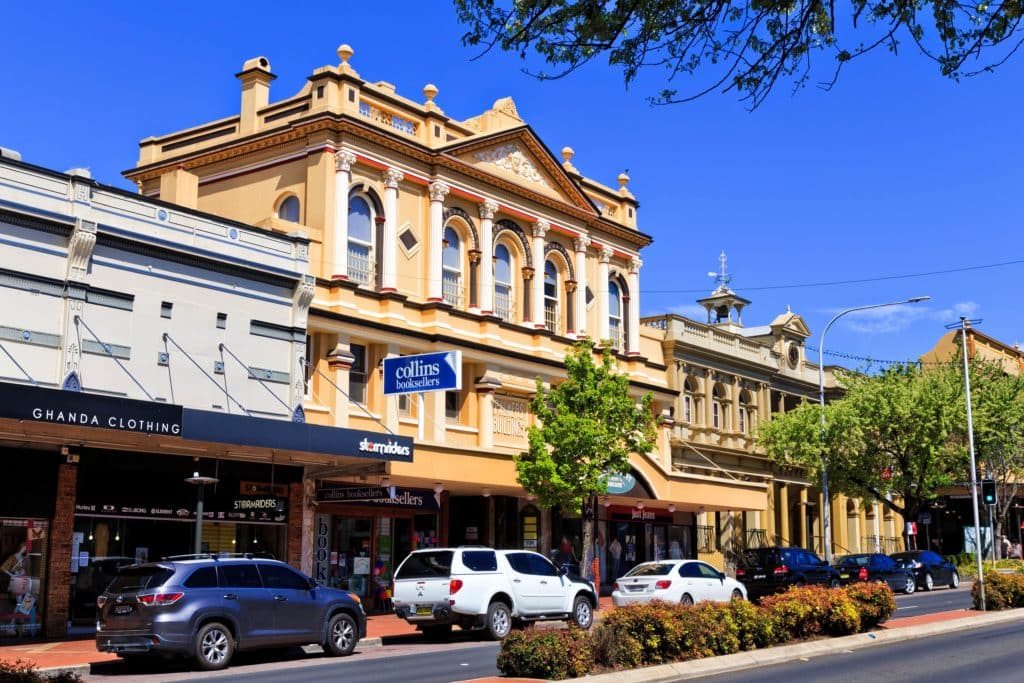 a street in the town of Orange, nsw