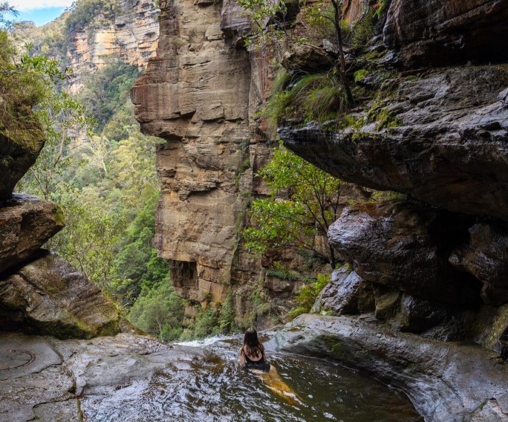 There’s A Dreamy Natural Infinity Pool Hidden In The Blue Mountains